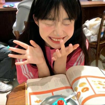 头部网红被曝隐婚生子，整整一周街拍现场画面流出
